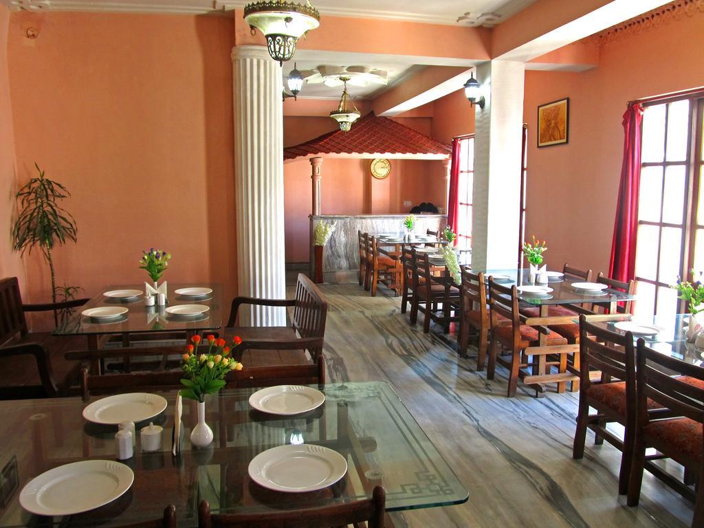 Hotel Alpine Crest Gangtok Exteriör bild