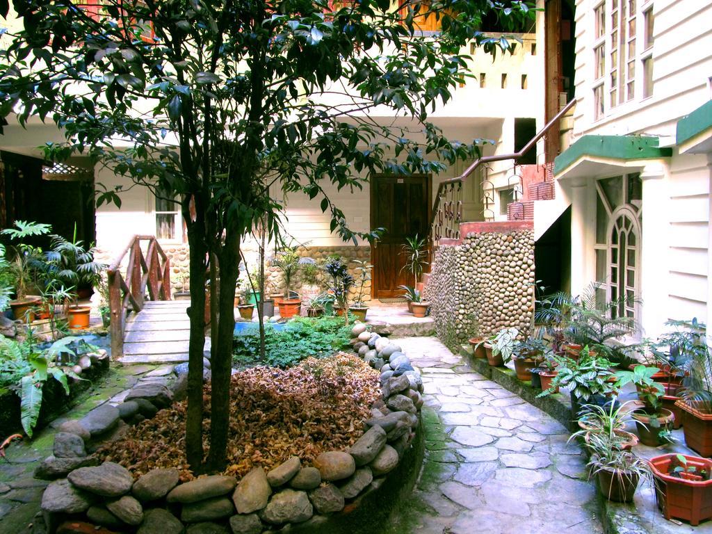 Hotel Alpine Crest Gangtok Exteriör bild